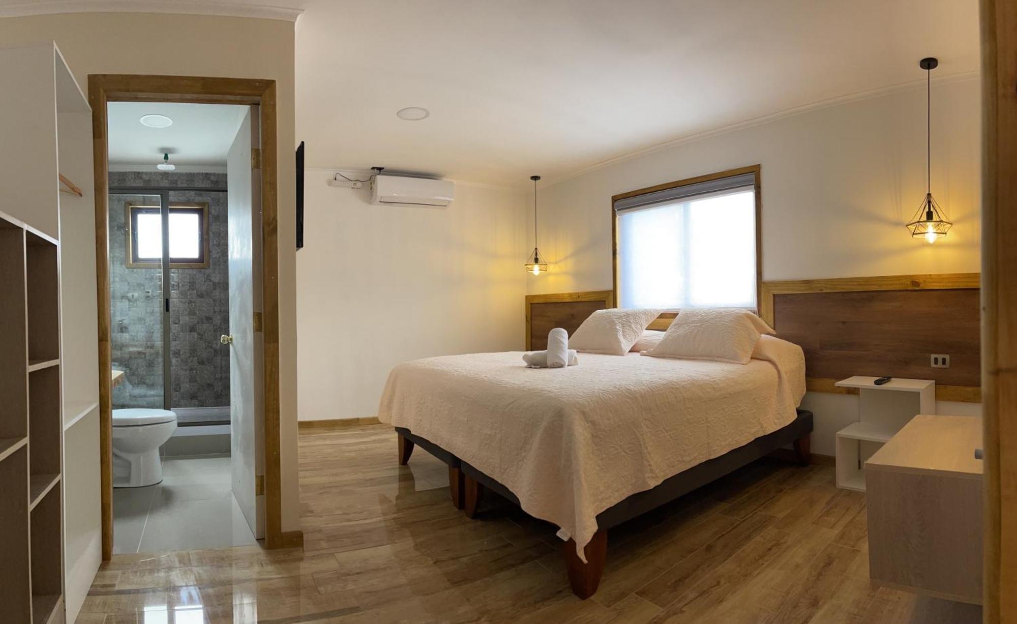 Residencial Victoria Said Hotell Linares Eksteriør bilde