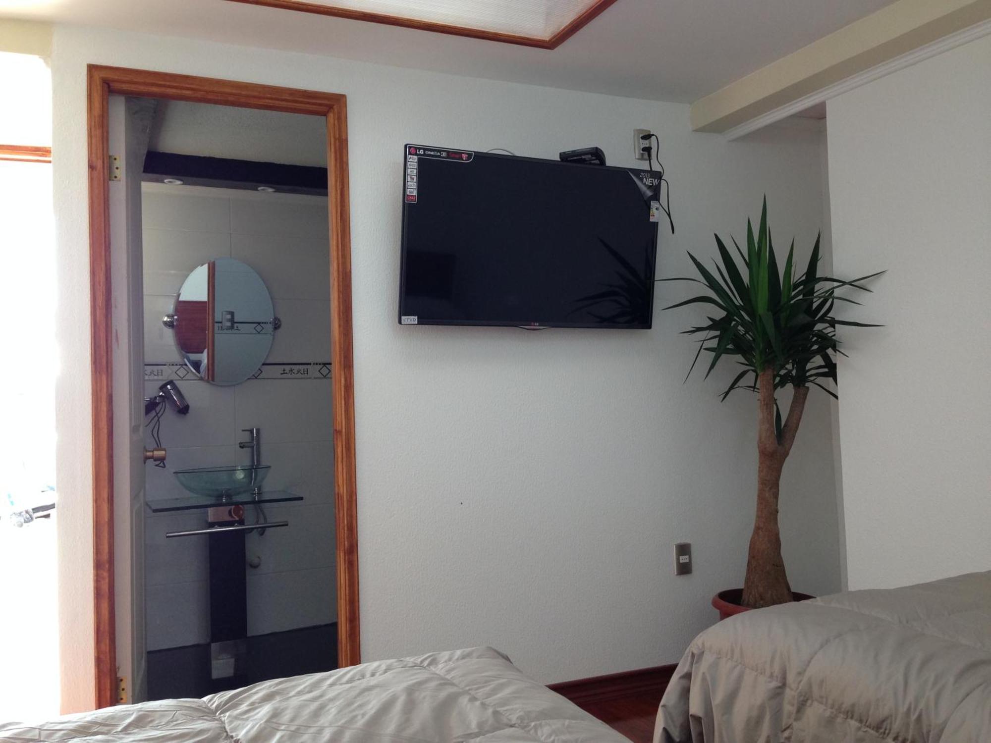 Residencial Victoria Said Hotell Linares Rom bilde