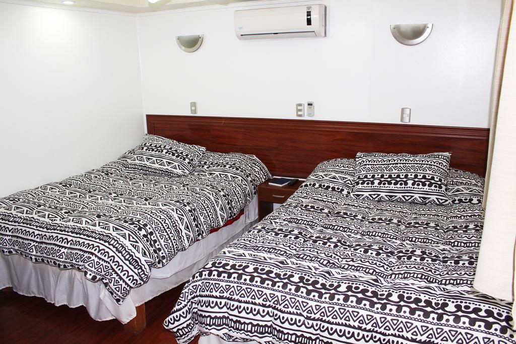 Residencial Victoria Said Hotell Linares Eksteriør bilde