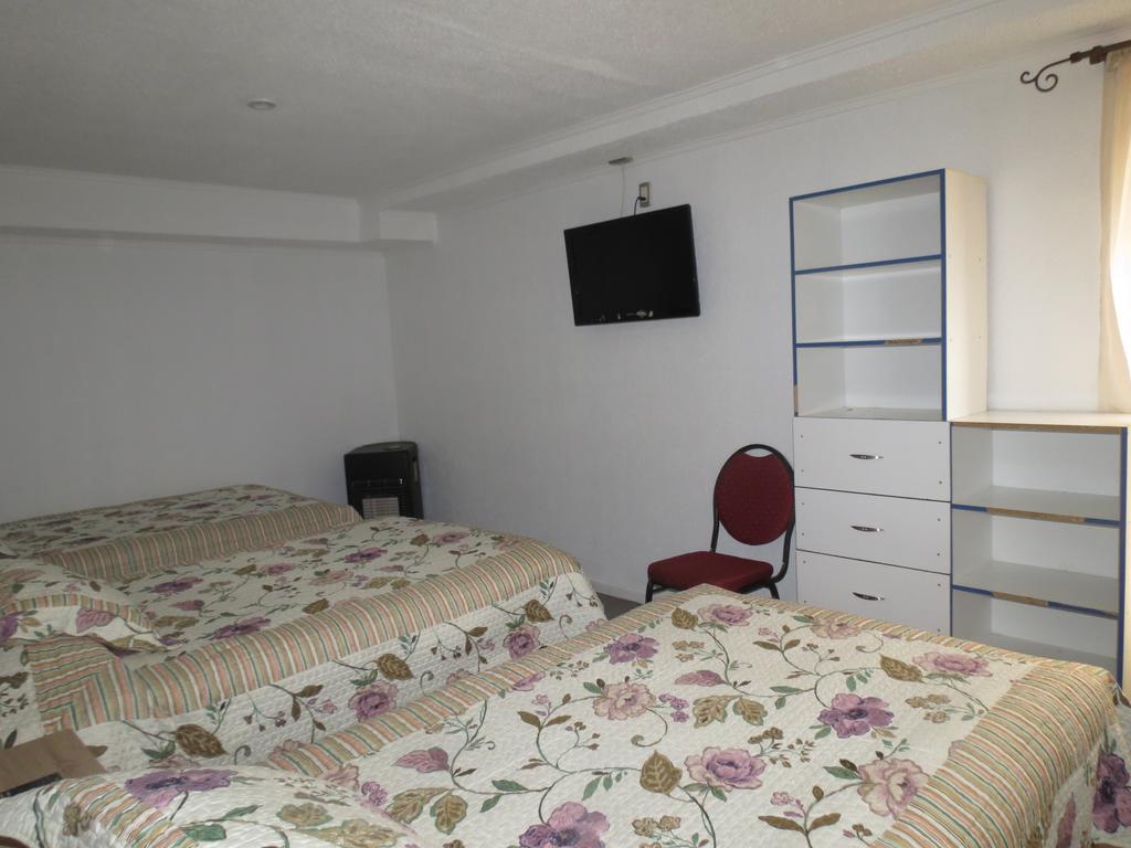 Residencial Victoria Said Hotell Linares Eksteriør bilde