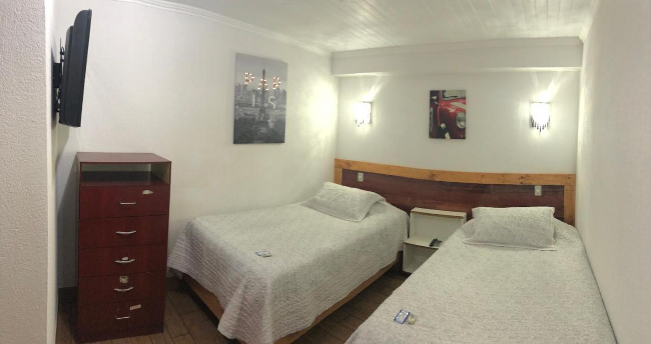 Residencial Victoria Said Hotell Linares Eksteriør bilde